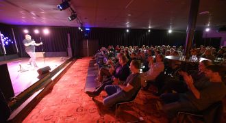 Het nieuwe Teis FoyerTheater is ingewijd